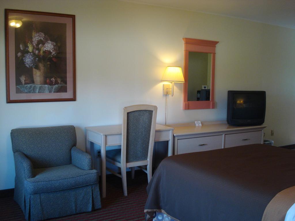 All Seasons Inn & Suites Bourne Chambre photo